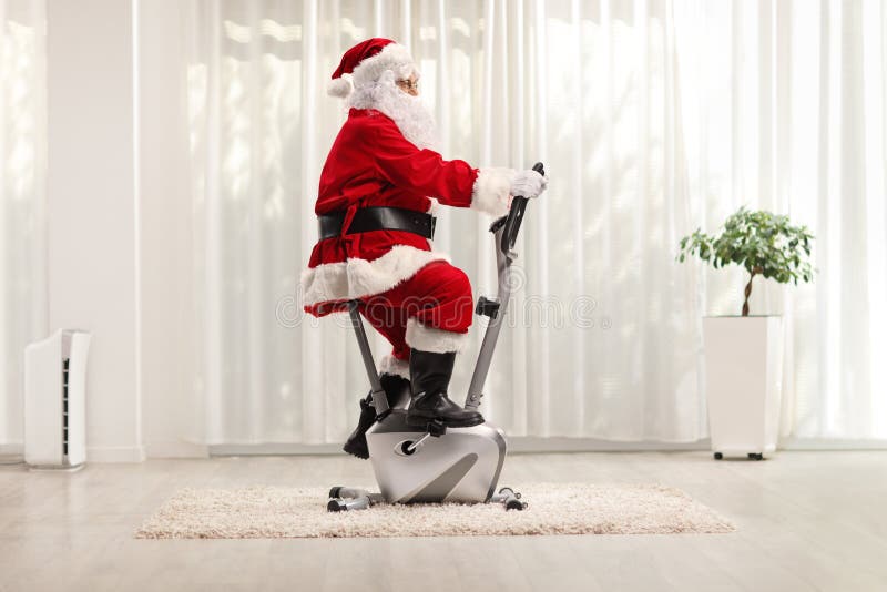 Weihnachtsmann Auf Fahrrad Fotos Kostenlose Und Royalty Free Stock Fotos Von Dreamstime