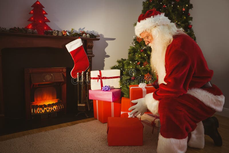 Weihnachtsmann, Der Geschenke am Weihnachtsabend Liefert Stockbild