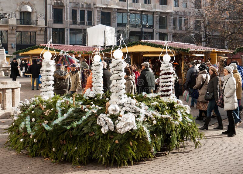 Weihnachtsmarkt in Budapest stockfotos Weihnachtsmarkt in Budapest stockfotos