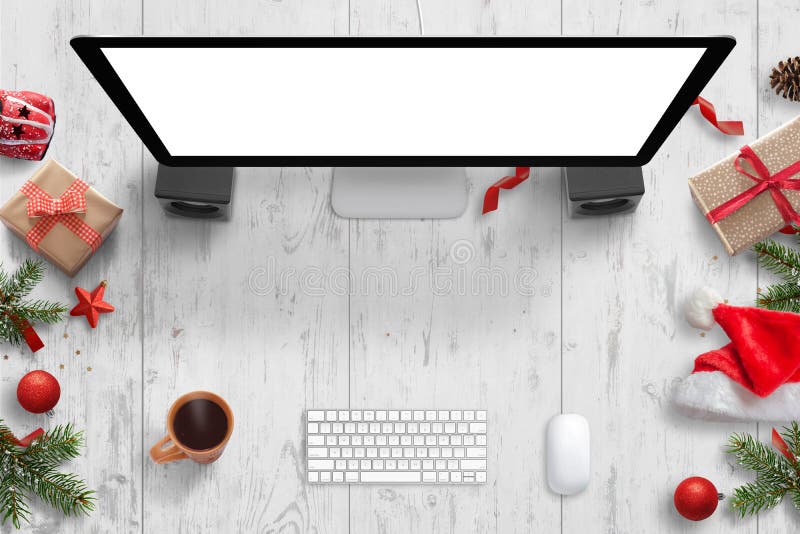 Weihnachtsszene mit Computeranzeige mit lokalisiertem Schirm für Modell, Tastatur, Maus, Tee und Weihnachtsdekorationen lizenzfreie stockbilder Weihnachtsszene mit Computeranzeige mit lokalisiertem Schirm für Modell, Tastatur, Maus, Tee und Weihnachtsdekorationen lizenzfreie stockbilder