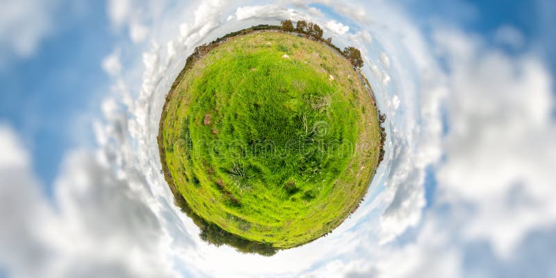 Weinig groene planeet royalty-vrije stock fotografie Weinig groene planeet royalty-vrije stock fotografie