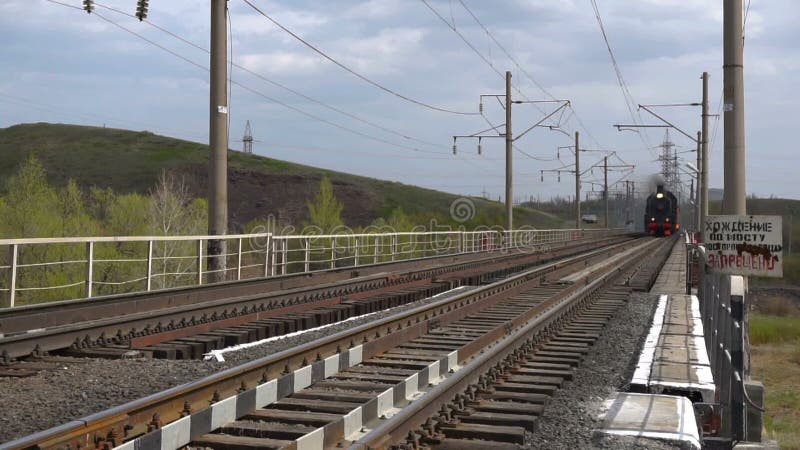 Weinlesedampfzug kommt an