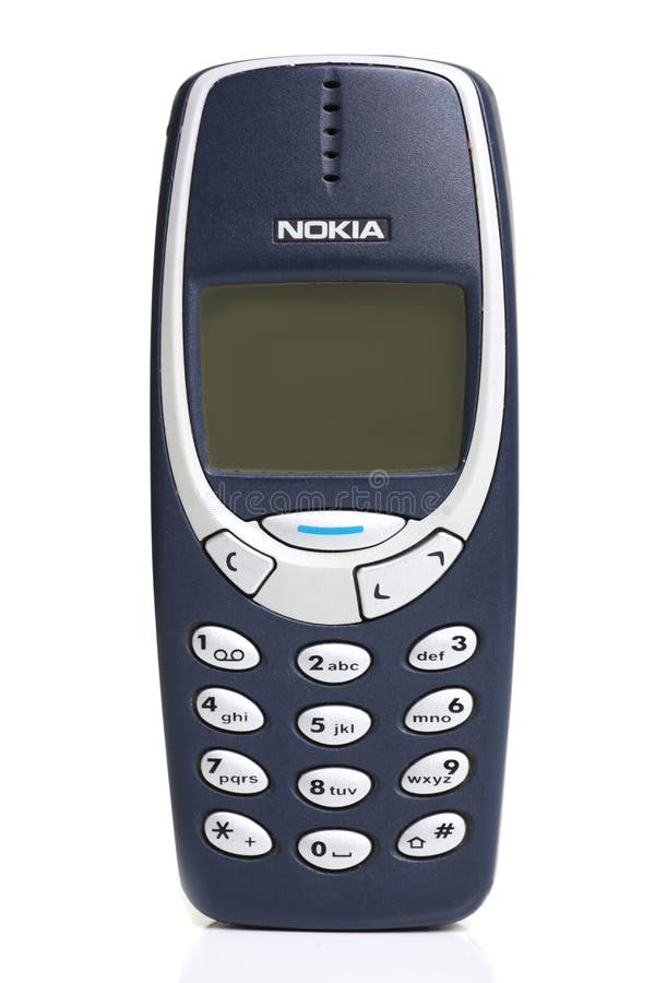 Weinlesetelefon Nokia 3310 lokalisiert auf Weiß lizenzfreie stockfotografie Weinlesetelefon Nokia 3310 lokalisiert auf Weiß lizenzfreie stockfotografie