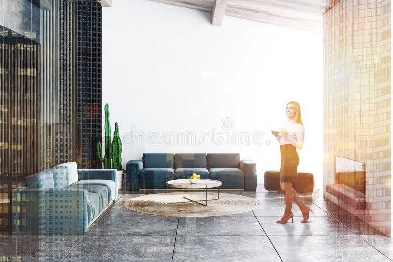 Hellblaues Wohnzimmer Mit Weißem Sofa Und Kamin Stockbild - Bild von