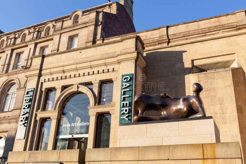 Wejście Leeds miasta biblioteka i galeria sztuki zdjęcia stock