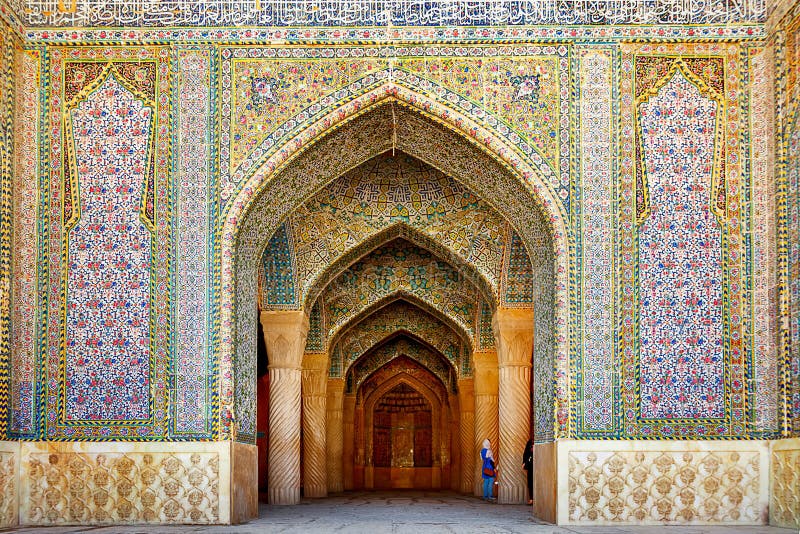 Wejście Vakil meczet w Shiraz Antyczny architektoniczny zabytek Iran obrazy royalty free Wejście Vakil meczet w Shiraz Antyczny architektoniczny zabytek Iran obrazy royalty free