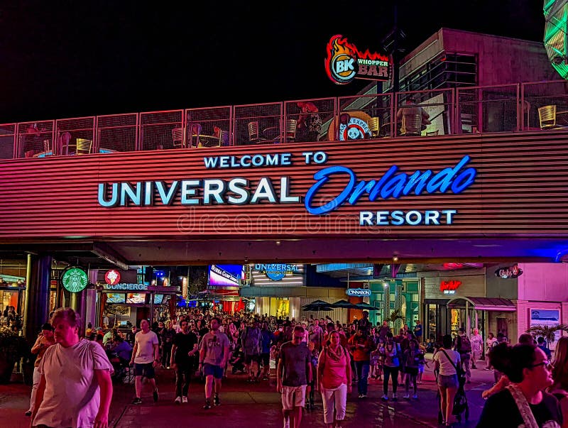Car Main Entrance and Welcome Sign for Universal Orlando Resort Parking  Garage Editorial Photography - Image of business, architecture: 203589987