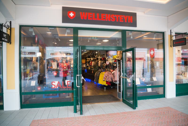 Wellensteyn Store in Parndorf, Austria. Editorial Stock Photo - Image of  business, headquartered: 110309443