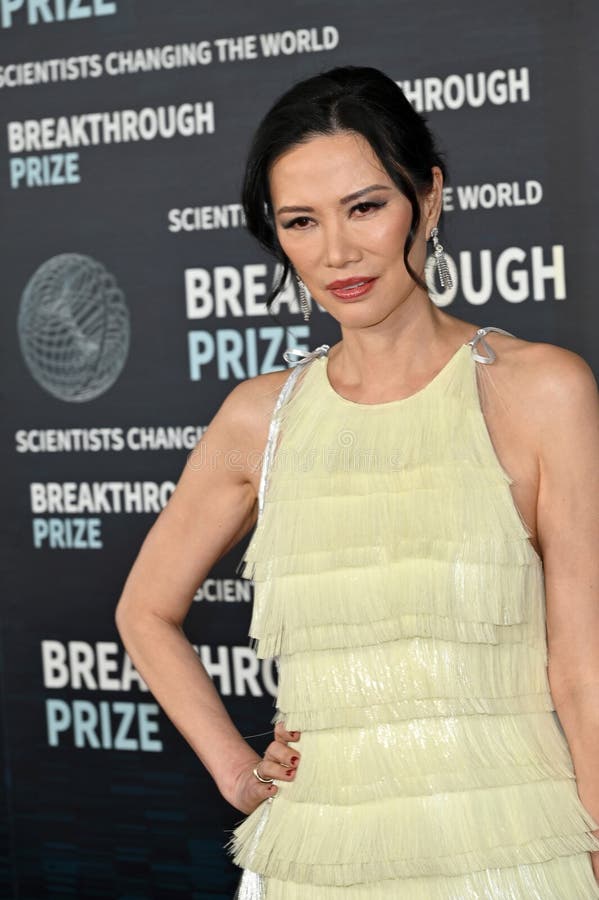 Wendi Deng Murdoch editorial photo. Image of style, science 295883966