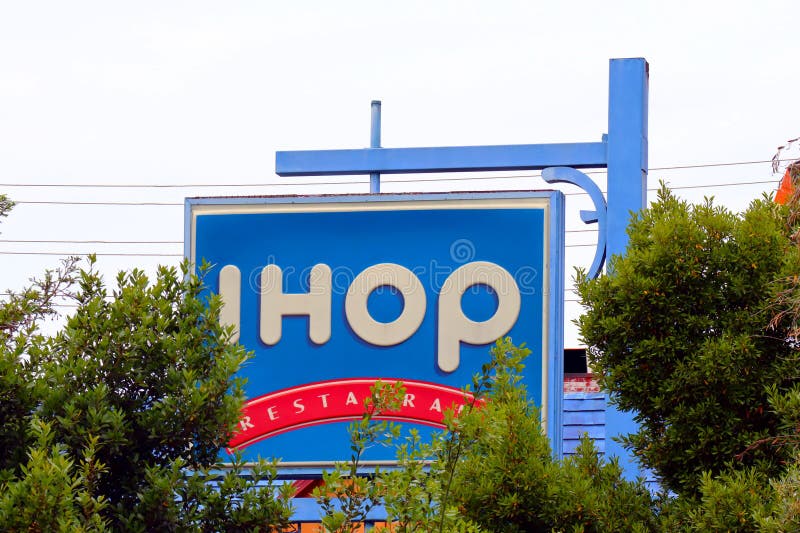 Ihop Restaurant Neon Sign Stock Photo - Download Image Now - IHOP,  Restaurant, Building Exterior - iStock