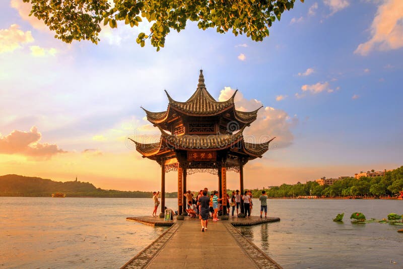 West Lake, Hangzhou, China editorial stock image. Image of beautiful ...