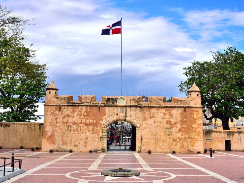 West Side Entrance To The Colonial City Of Santo Domingo Editorial Image Image Of Background