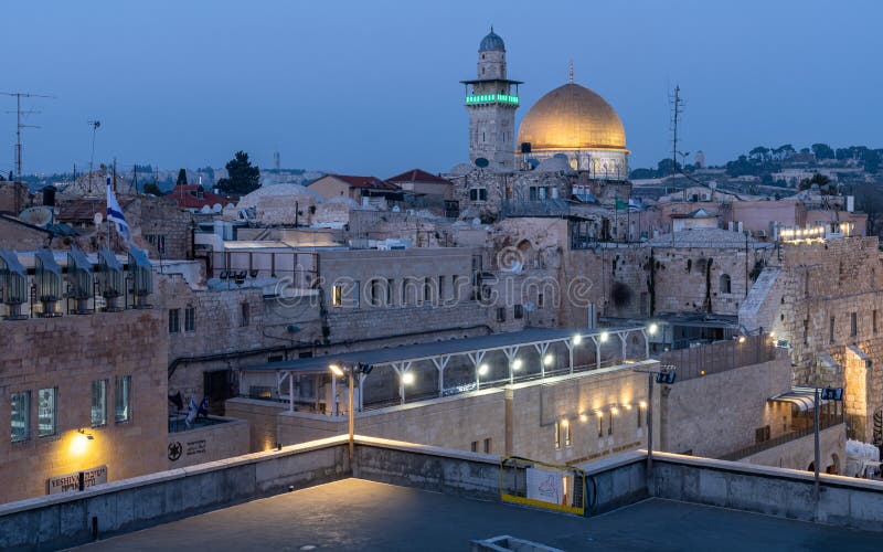 Western wall and the Al-Aqsa mosque in Jerusalem