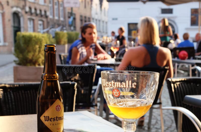 Westmalle, birra belga fotografia stock Westmalle, birra belga fotografia stock