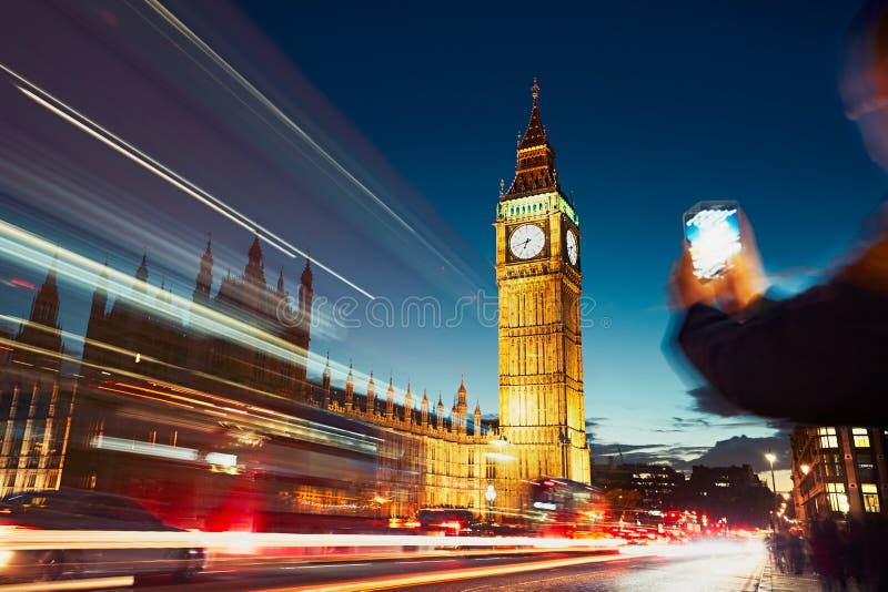 Westminster bridge at the dusk