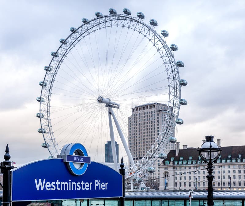 Westminster Pier Sign fotografie stock libere da diritti Westminster Pier Sign fotografie stock libere da diritti