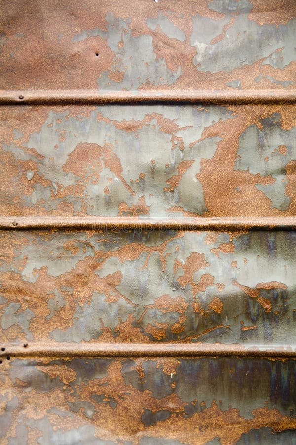 Wet rusty tin as a background