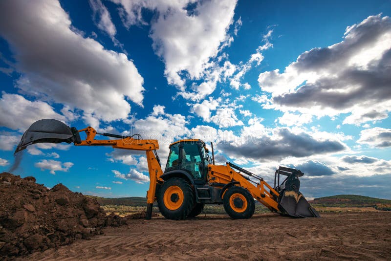 hire in Brisbane earthmoving equipment 