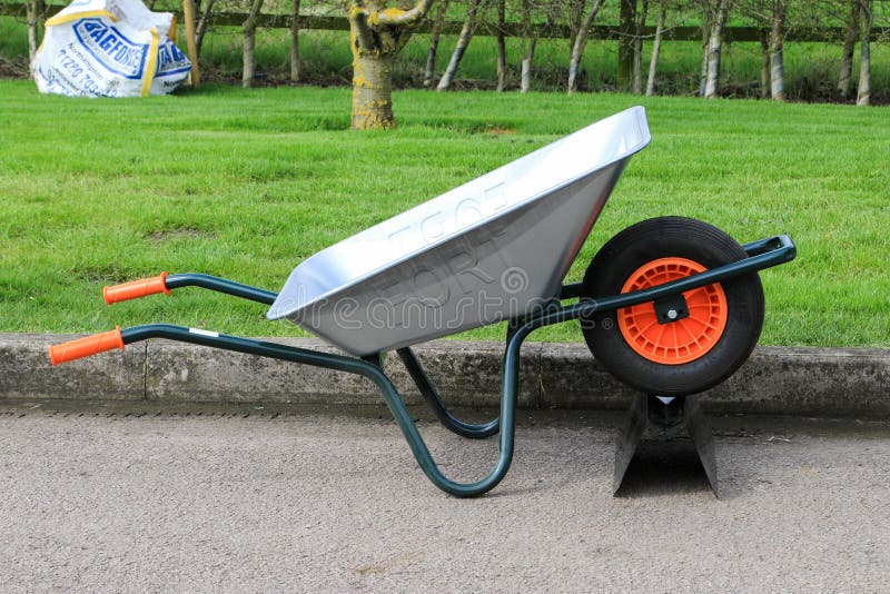 Zero Turn Mower Stock Photos Free & RoyaltyFree Stock Photos from