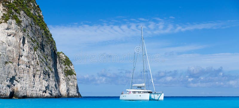 blue lagoon catamaran