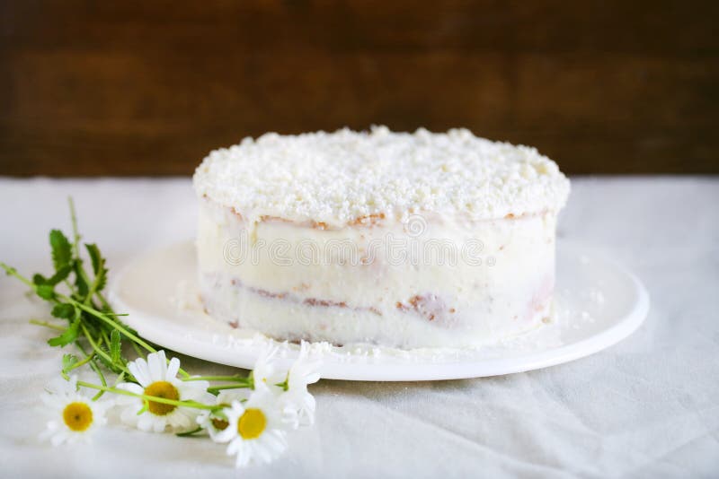 White chocolate and coconut cake with ricotta filling