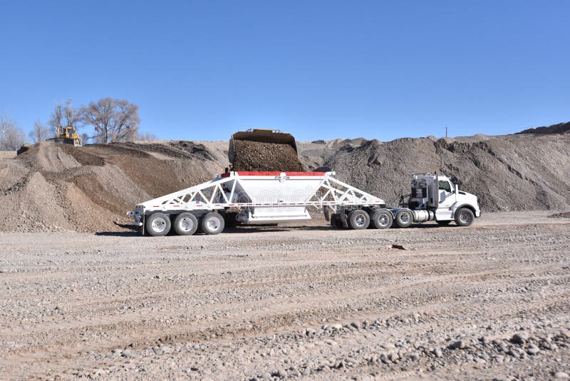 901 Truck Pulling Trailer Photos Free Royalty Free Stock Photos From Dreamstime