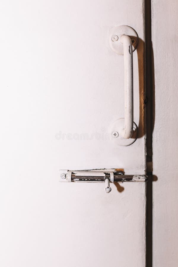 300 Cabinet Door Latch Stock Photos - Free & Royalty-Free Stock Photos from  Dreamstime