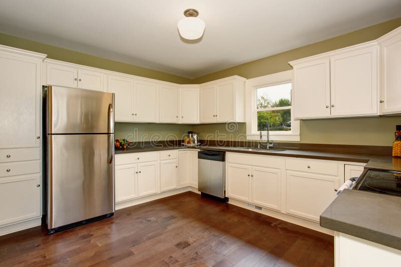 big empty wall in kitchen