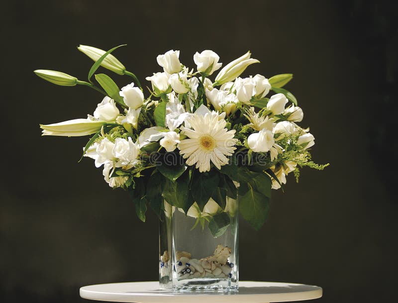 White Flower Bouquet In Vase Stock Images Image 2396354