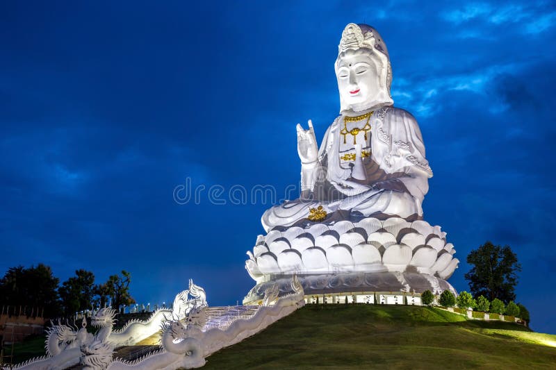 White Guanyin statue