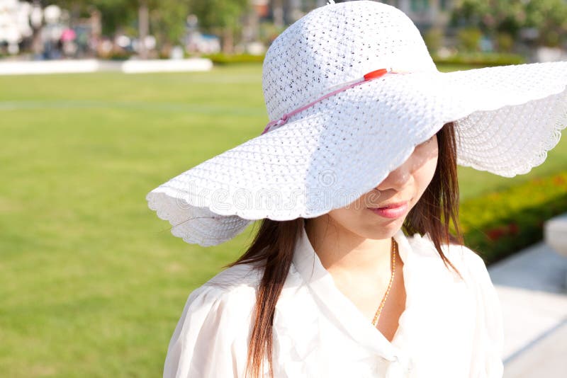 White hat on the thai girl