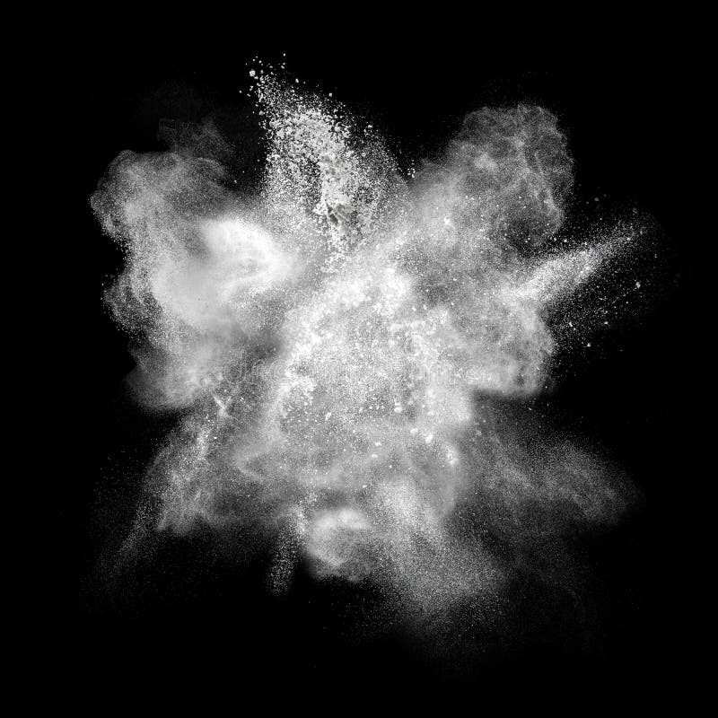 Polvere bianca esplosione isolato su sfondo nero.
