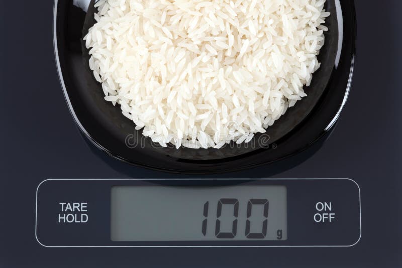 https://thumbs.dreamstime.com/b/white-rice-kitchen-scale-black-plate-digital-displaying-gram-45405239.jpg