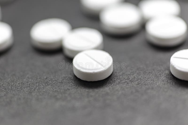 6 478 White Round Tablets Photos Free Royalty Free Stock Photos From Dreamstime 6 478 White Round Tablets Photos Free Royalty Free Stock Photos From Dreamstime