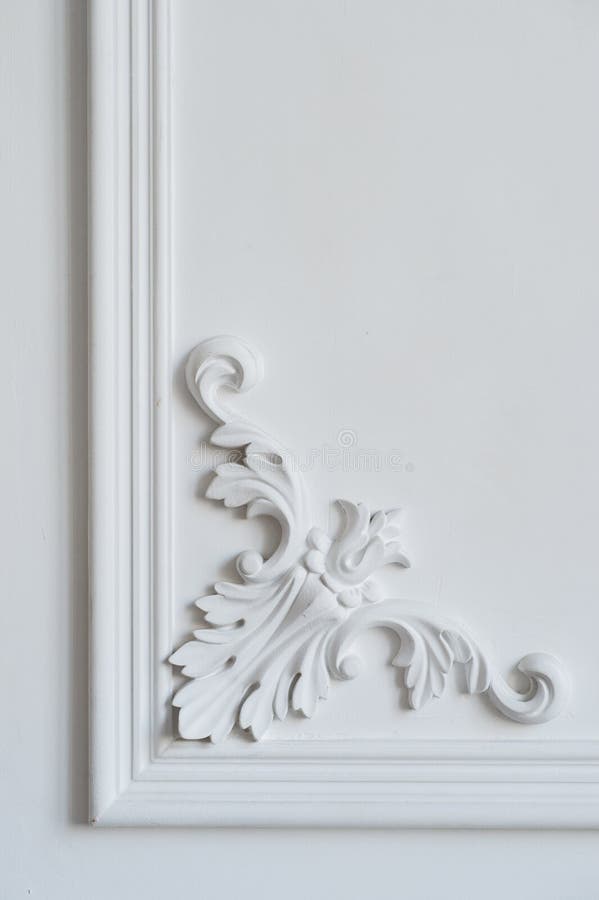 White wall molding with geometric shape and vanishing point. Luxury white wall design bas-relief with stucco mouldings stock photography White wall molding with geometric shape and vanishing point. Luxury white wall design bas-relief with stucco mouldings stock photography