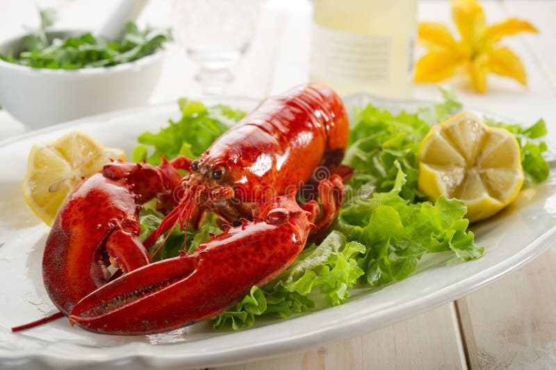Whole lobster with salad