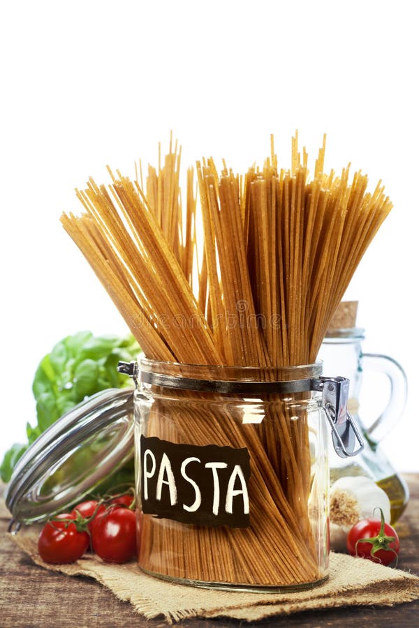 Whole wheat spaghetti stock image. Image of ingredients 30422995