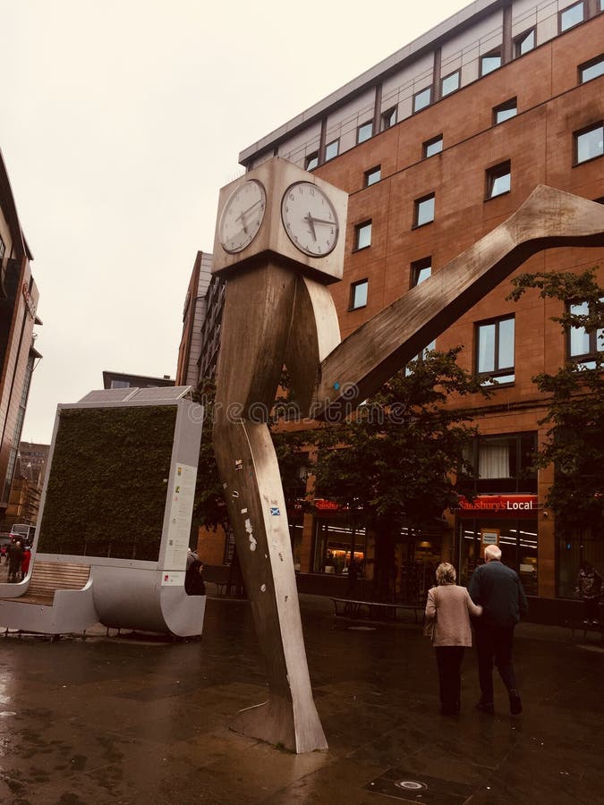 823 Clock Legs Photos Free & RoyaltyFree Stock Photos from Dreamstime