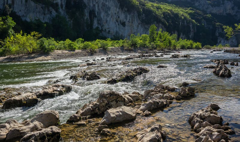 Widok Ardeche wąwozy, w okolicy znać jako ` Uroczystego jaru Europejski `, Francja