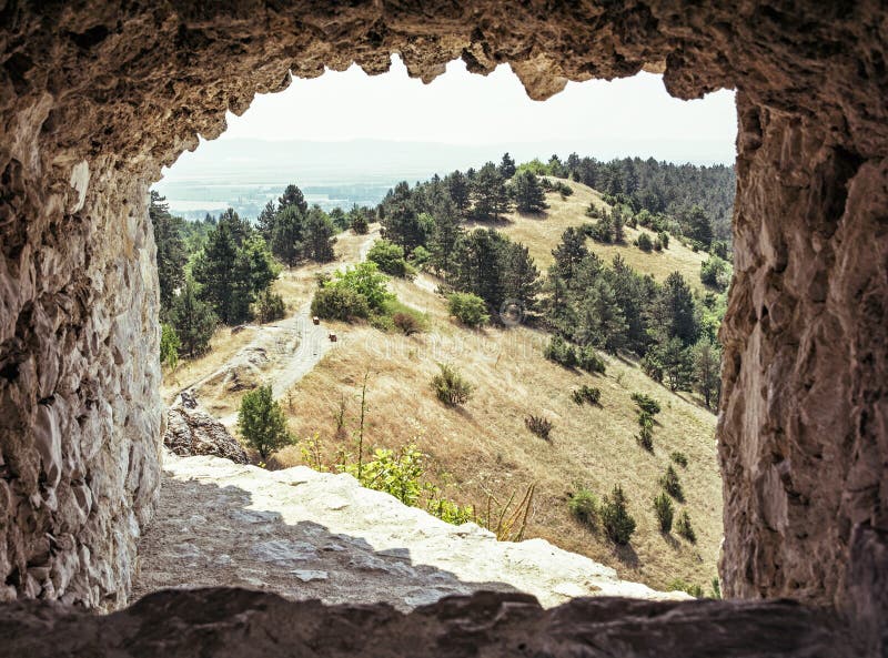 Widok krajobraz od ruin grodowy Cachtice, Sistani fotografia stock