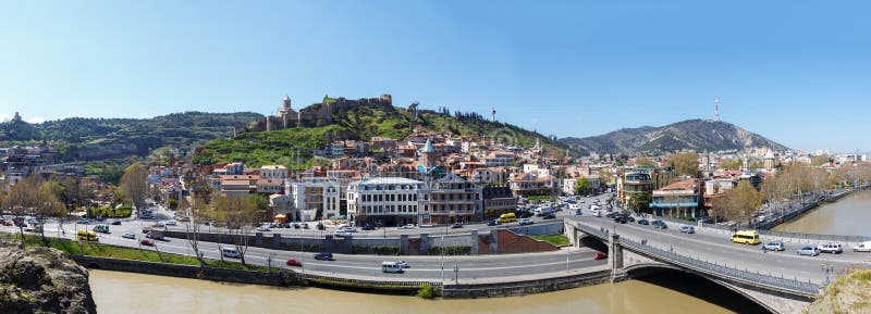 Widok Kura rzeka, Tbilisi, Gruzja zdjęcia stock Widok Kura rzeka, Tbilisi, Gruzja zdjęcia stock