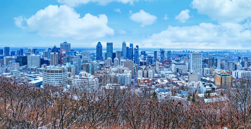 Widok Montrealu w sezonie zimowym Piękna miejska panorama miasta w Kanadzie Downt