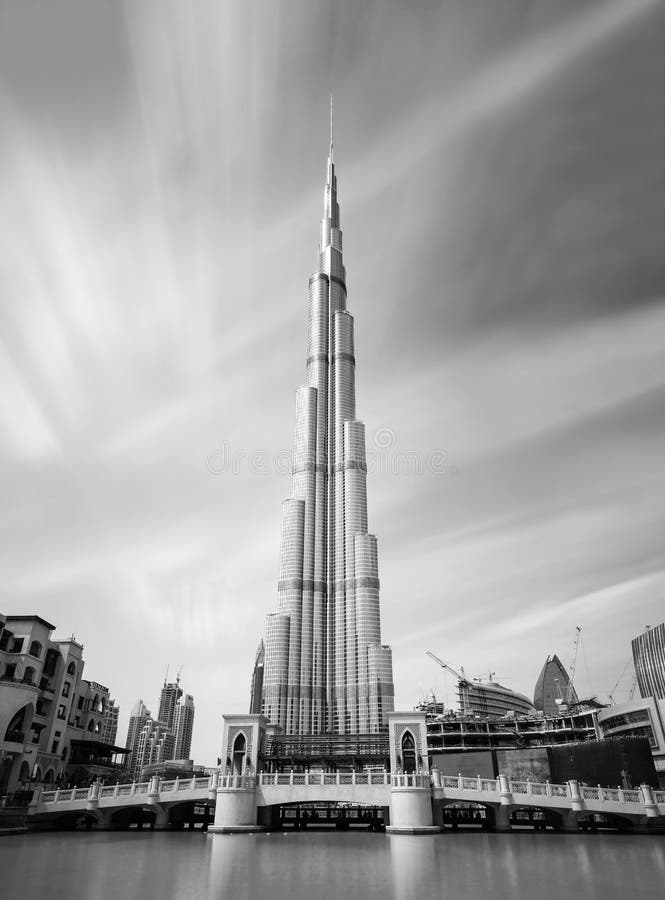 Widok na Burj Khalifa wysokim budynku w świacie, Dubaj, Zjednoczone Emiraty Arabskie zdjęcie stock Widok na Burj Khalifa wysokim budynku w świacie, Dubaj, Zjednoczone Emiraty Arabskie zdjęcie stock