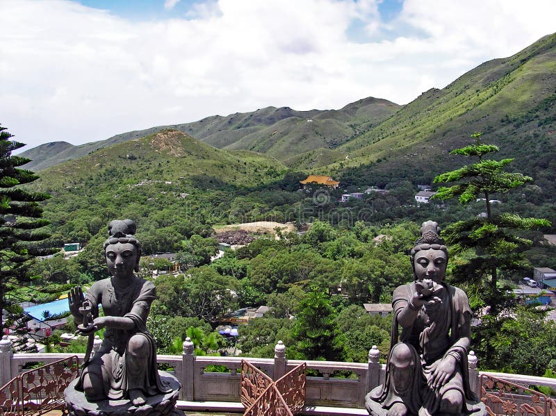 Widok nad Ngong śwista plateau na wyspie Lantau w Hong Kong zdjęcia stock Widok nad Ngong śwista plateau na wyspie Lantau w Hong Kong zdjęcia stock
