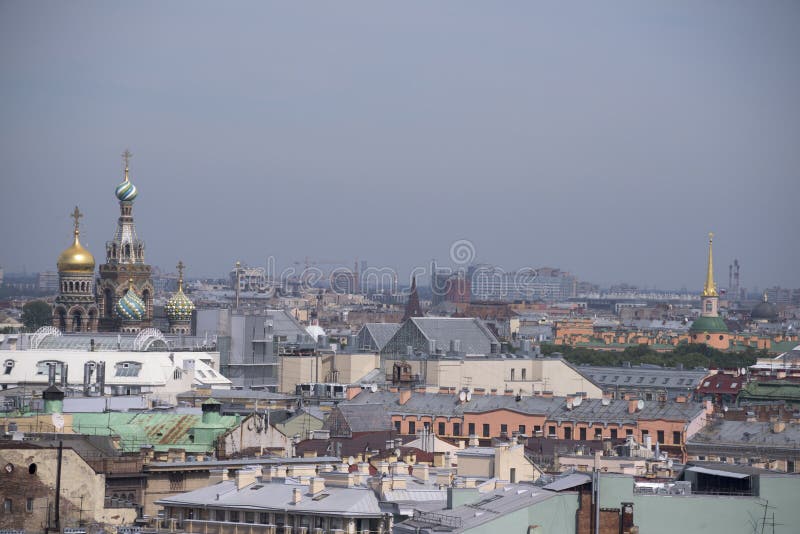Widok St Petersburg od viewing punktu St Isaac katedra