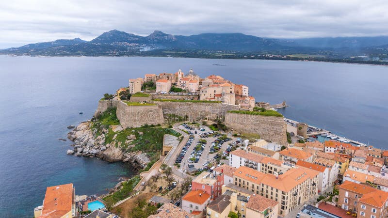 Widok z lotu ptaka Calvi Citadel Corsica. zdjęcia royalty free