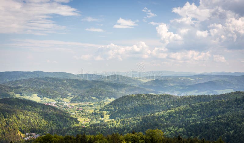 Widok z lotu ptaka Carpathians góry zdjęcia royalty free Widok z lotu ptaka Carpathians góry zdjęcia royalty free