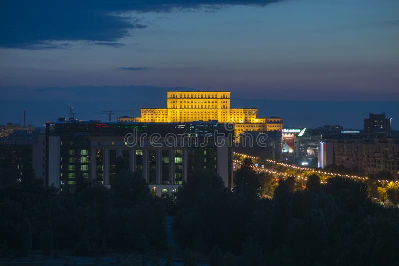 Widok z lotu ptaka dom parlament w Bucharest zdjęcia stock