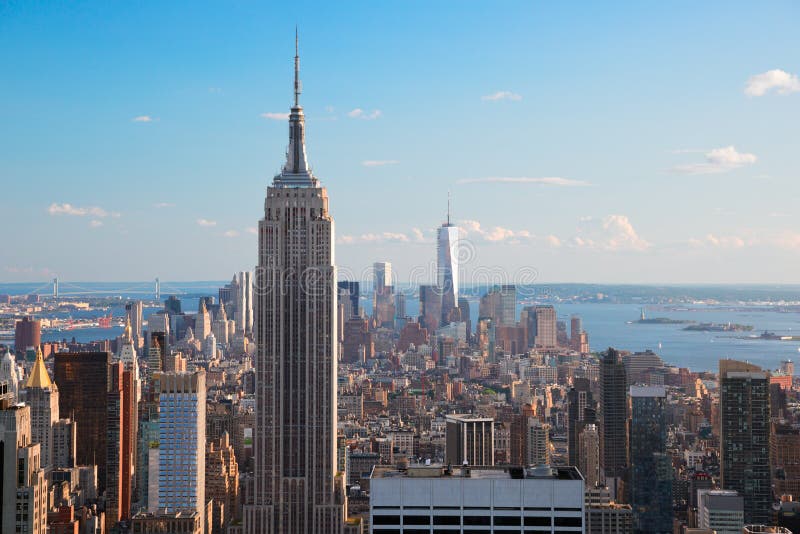 Widok z lotu ptaka empire state building & Manhattan