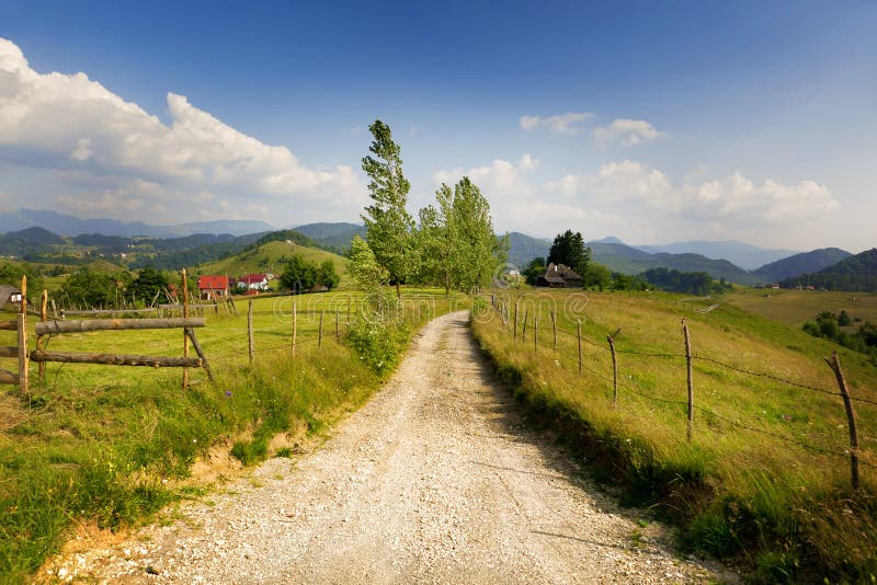 wiejski krajobrazowy Romania zdjęcie stock wiejski krajobrazowy Romania zdjęcie stock